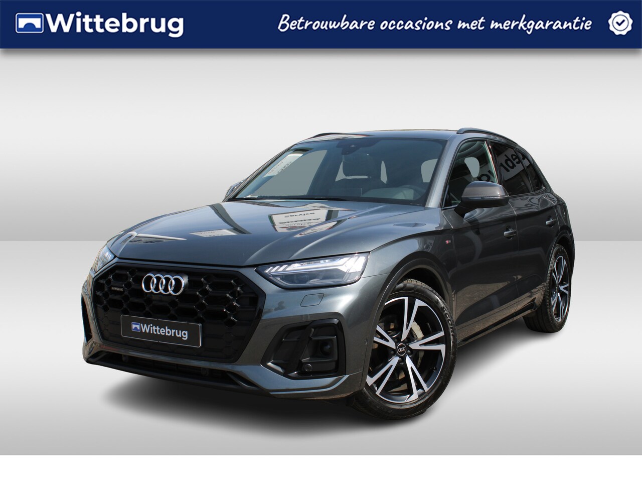 Audi Q5 - 55 TFSI e 367pk S Line Hybride S-Tronic Automaat / Panorama dak / LM 20 inch / Luchtvering - AutoWereld.nl