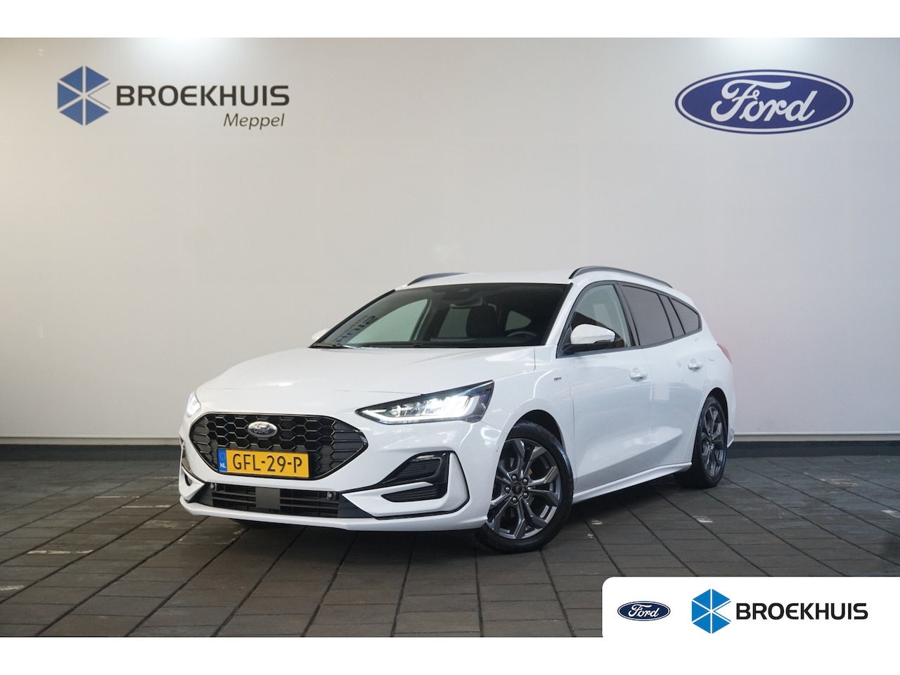 Ford Focus Wagon - 1.0 EcoBoost Hybrid ST Line Automaat | Trekhaak Afneembaar | Winter Pakket | Adaptive Crui - AutoWereld.nl