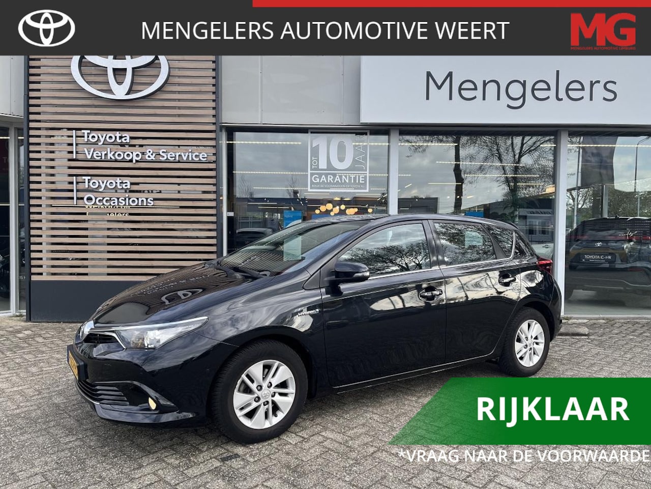 Toyota Auris - 1.8 Hybrid Aspiration | Navigatie | Trekhaak | Parkeersensoren - AutoWereld.nl