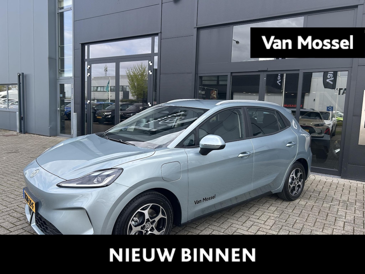 MG MG4 Electric - Urban Comfort 43 kWh | 16 inch Lichtmetalen velgen |  WLTP 325 km | Nieuw model | Vraag na - AutoWereld.nl