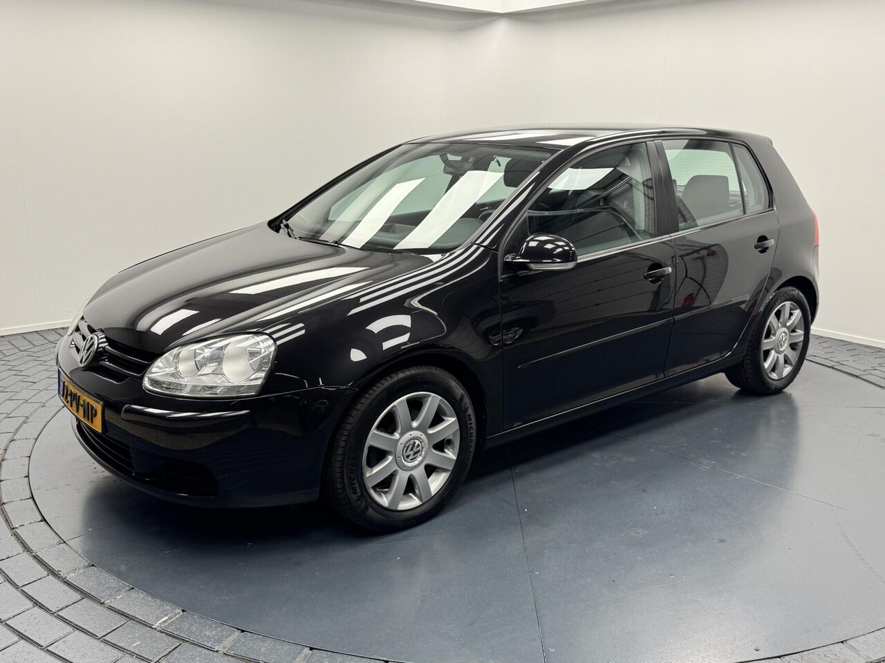 Volkswagen Golf - 2.0 FSi Comfortline Airco-Cr.contr-Trekhaak-Lm16''velgen - AutoWereld.nl