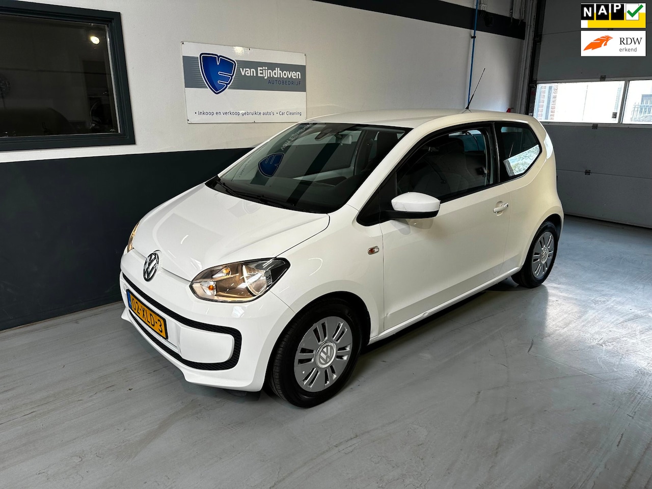 Volkswagen Up! - 1.0 move up! BlueMotion Airco|105DKM - AutoWereld.nl