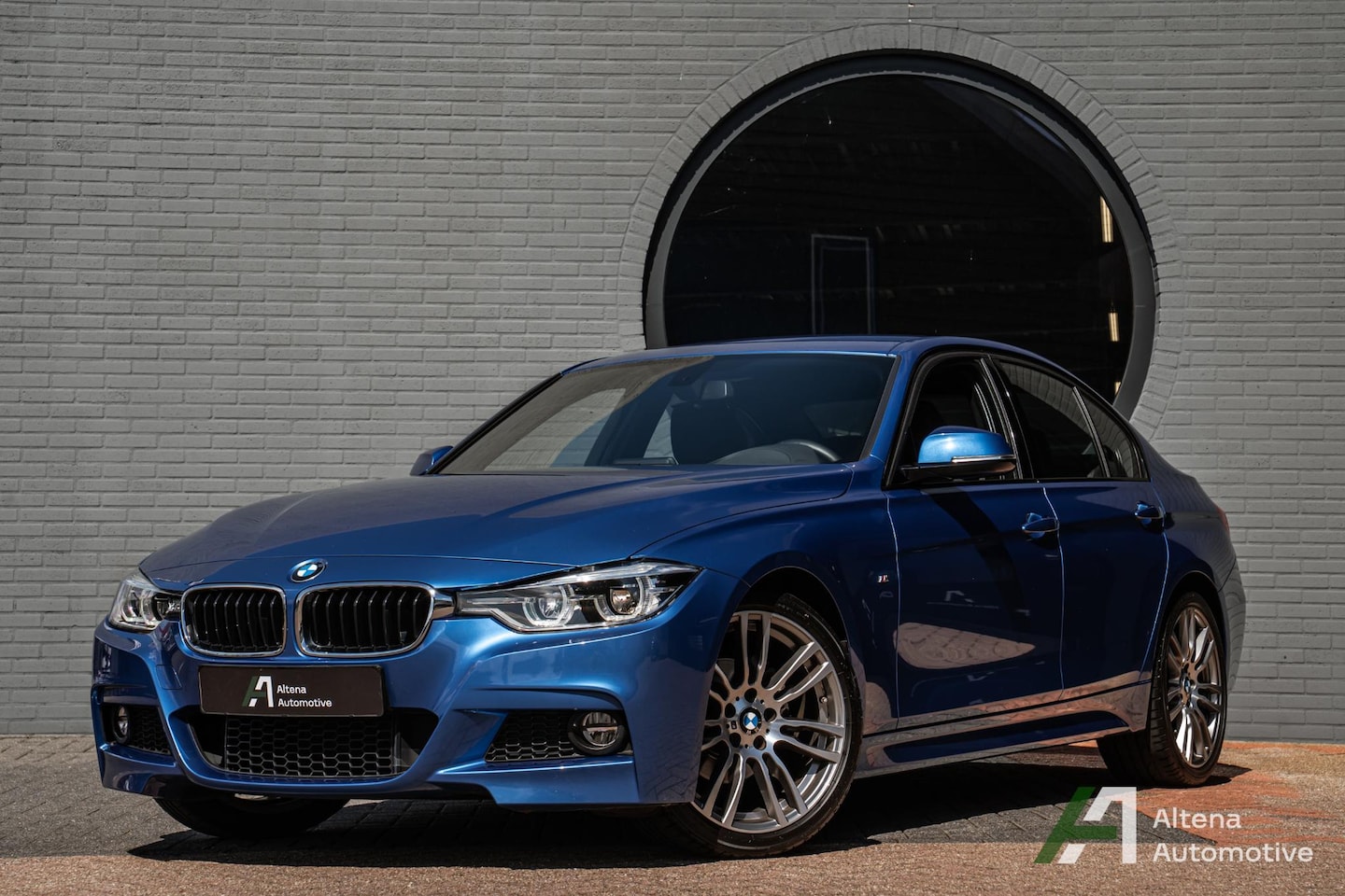 BMW 3-serie - 320i Corporate Lease Executive M sport, 19 inch, NL auto - AutoWereld.nl