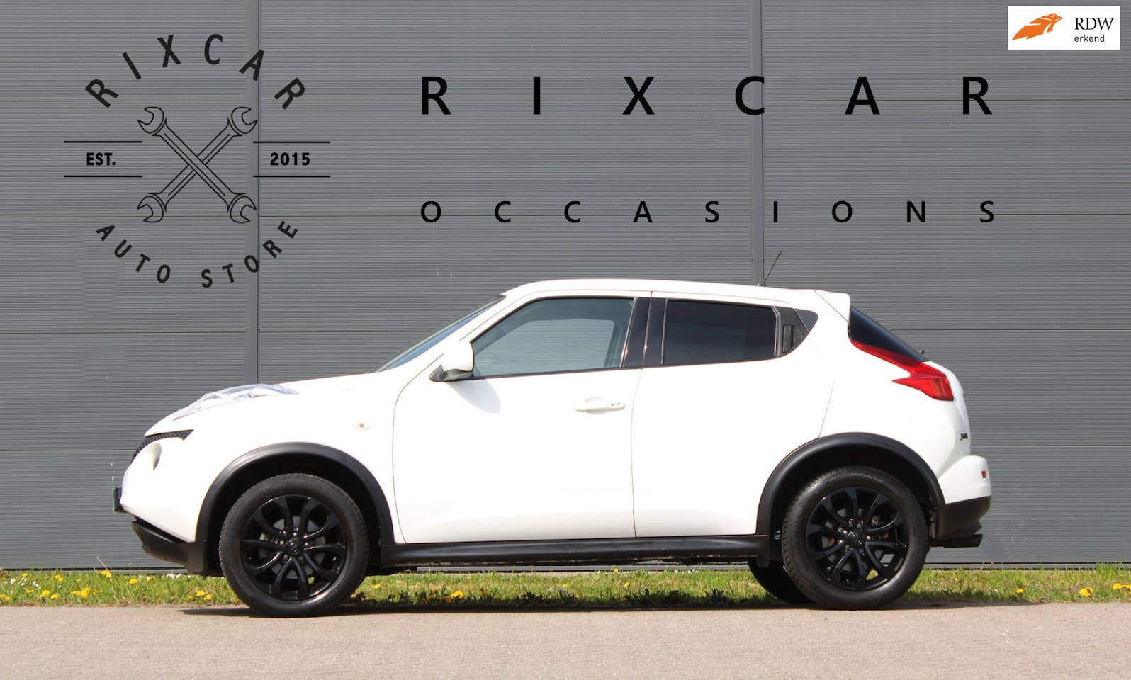 Nissan Juke - 1.6 Tekna Automaat AllSeason Leder Navi Keyless Camera !!NIEUWBINNEN!! - AutoWereld.nl