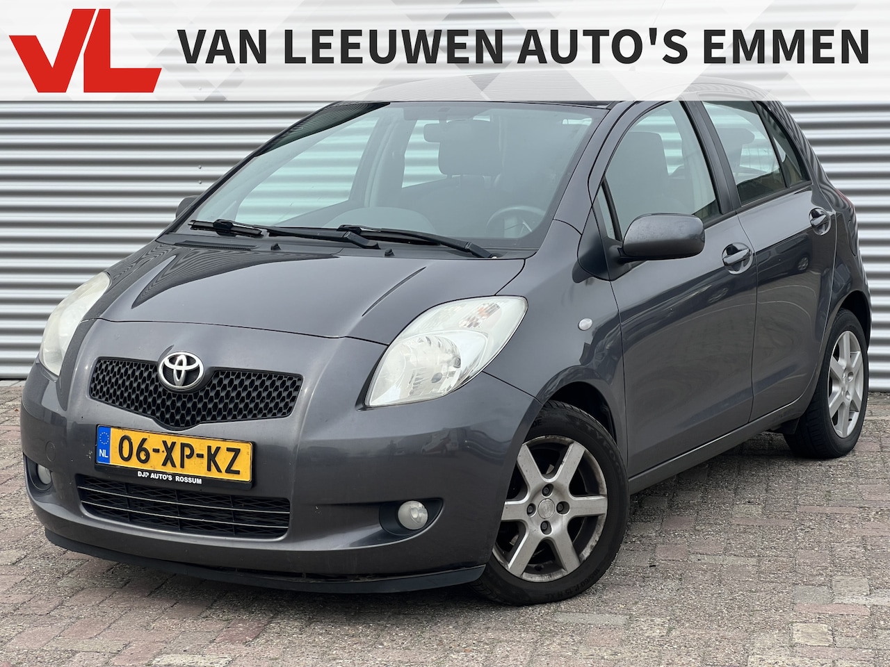 Toyota Yaris - 1.3 VVTi Sol | Nieuw Binnen! | Trekhaak | Airco | Rijklaar - AutoWereld.nl