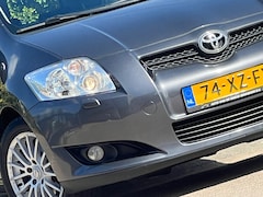 Toyota Auris - 1.6-16V Terra - Magnetic Grey - Stoelverwarming/LMV/AC - Keurig