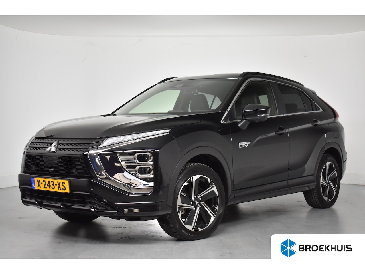 Mitsubishi Eclipse Cross - 2.4 PHEV Executive Dealer onderhouden! | Navigatie | Climate control | Stoel/Stuurverwarmi - AutoWereld.nl