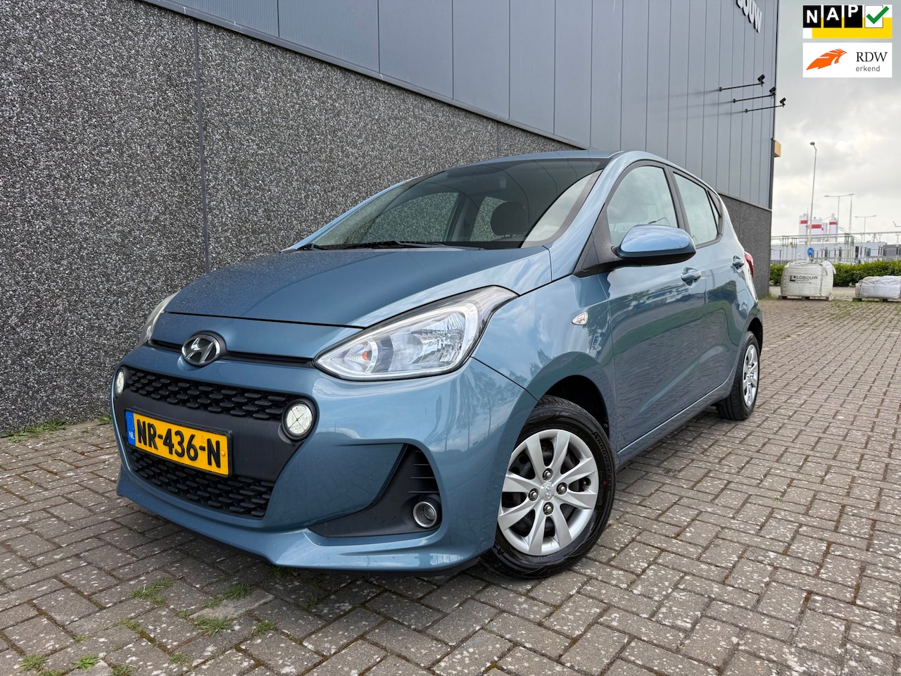 Hyundai i10 - 1.0i Go! 2017 / NAVI / CRUISE / CARPLAY / CLIMA / - AutoWereld.nl