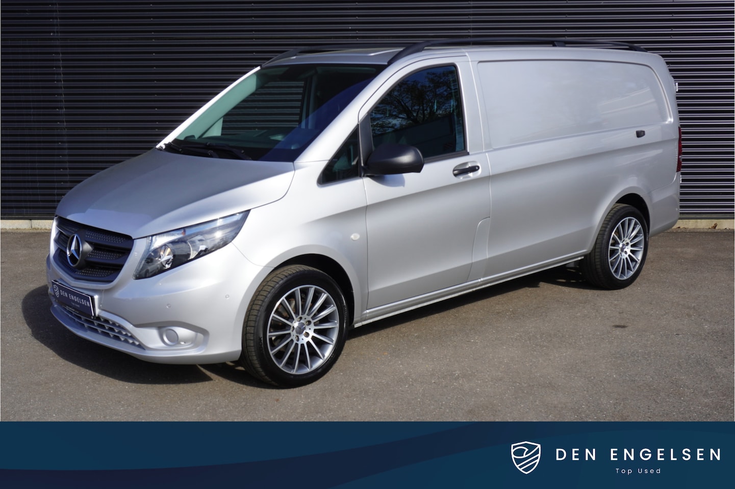 Mercedes-Benz Vito - 116 CDI 160pk Lang L2 Airco Cruise control Trekhaak Parkeersensoren 17" Velgen - AutoWereld.nl