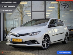 Toyota Auris - 1.8 Hybrid Black Edition | Trekhaak | Stoelverwarming | Cruise control | Camera | Navi | P