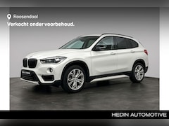 BMW X1 - sDrive18i High Executive | Head up | Trekhaak | Panoramadak | Sportstoelen |