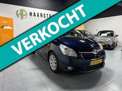 Toyota Verso - 1.8 VVT-i Dynamic Business Navi Pano-dak leder NL Auto NAP