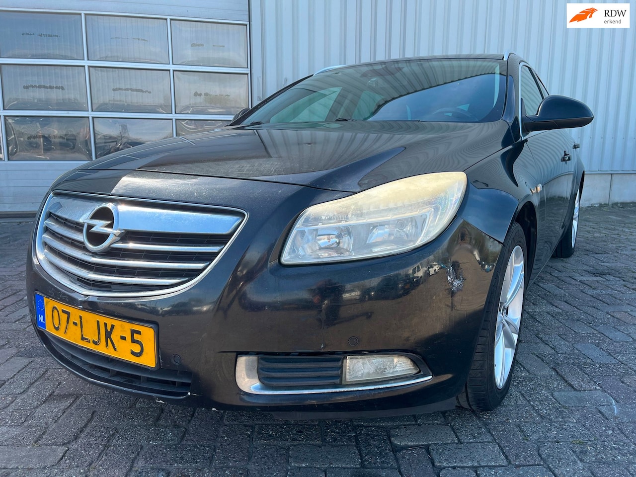 Opel Insignia Sports Tourer - 2.0 CDTI EcoFLEX Edition - Schade - Start niet - AutoWereld.nl