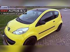 Peugeot 107 - 1.0-12V XR *apk 11-2026