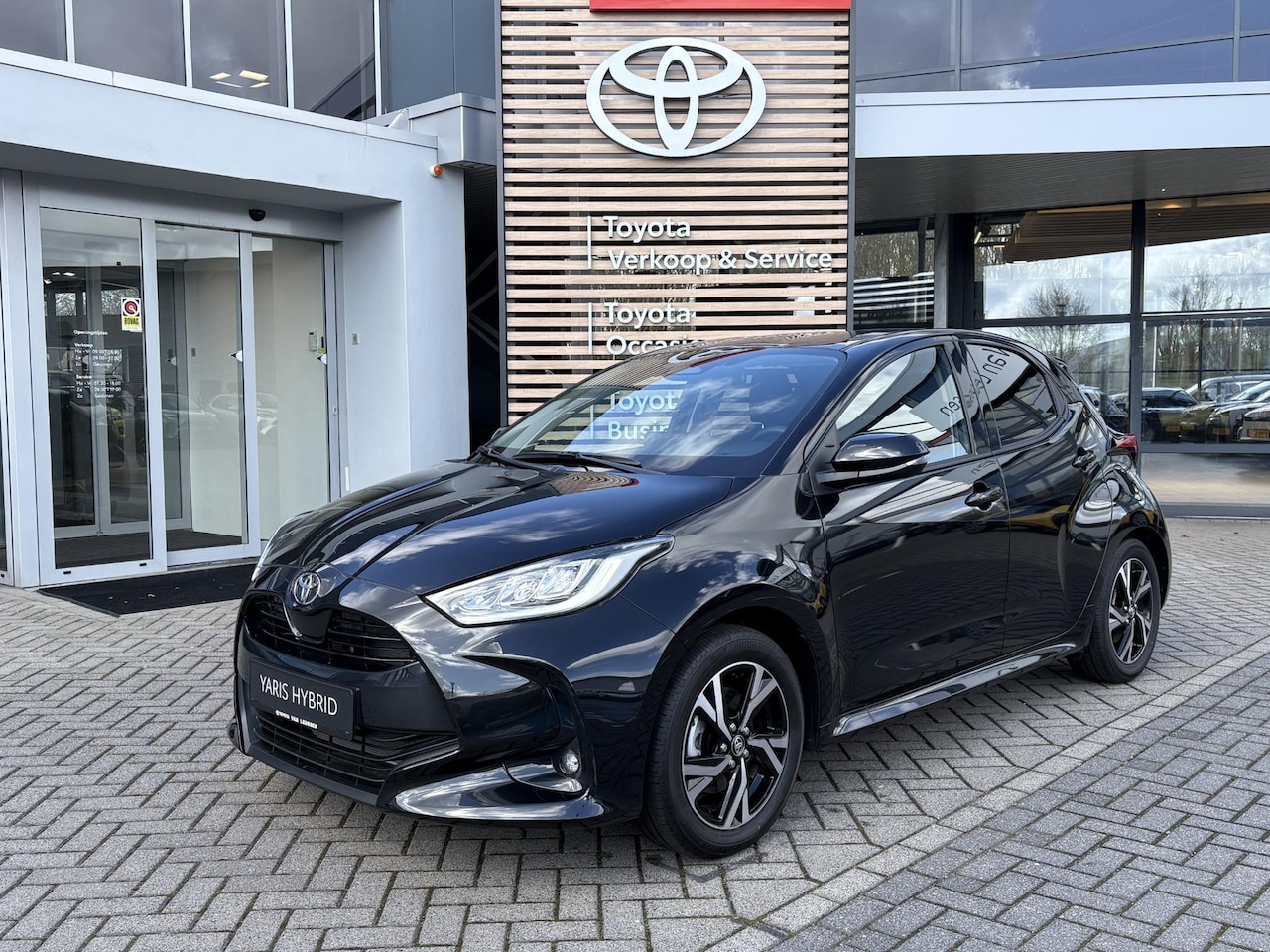 Toyota Yaris - 1.5 Hybrid 115 Business STOEL/STUURVERW LED NAVI APPLE/ANDROID AD-CRUISE CAMERA DAB+ LMV B - AutoWereld.nl
