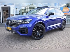 Volkswagen Touareg - 3.0 TSI eHybrid 462PK 4MOTION R | SOH 91% | ALARM | TREKHAAK | 21 INCH | LUCHTVERING | PAN