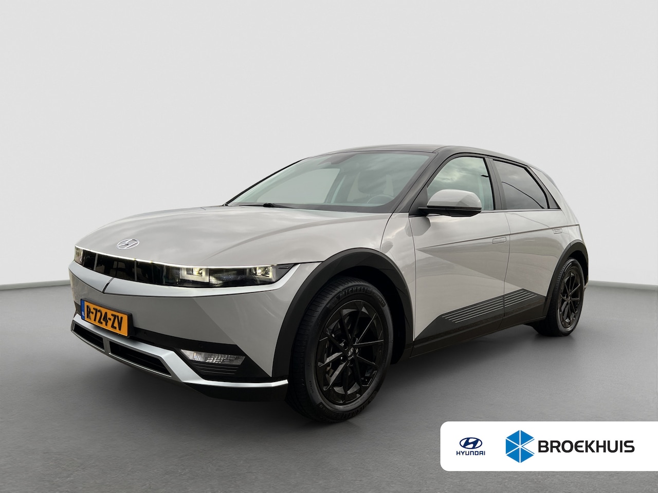 Hyundai IONIQ 5 - Connect+ 77.4 kWh 229pk | Two Tone | Camera | Carplay | Premium Audio | Adaptive cruise co - AutoWereld.nl