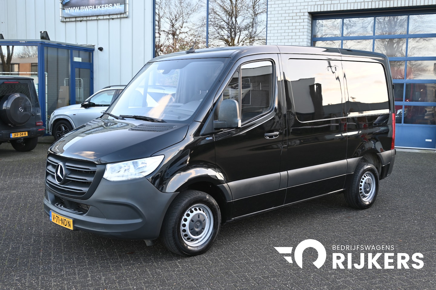 Mercedes-Benz Sprinter - 214 CDI L1H1 FWD MBUX met camera, Trekhaak - AutoWereld.nl