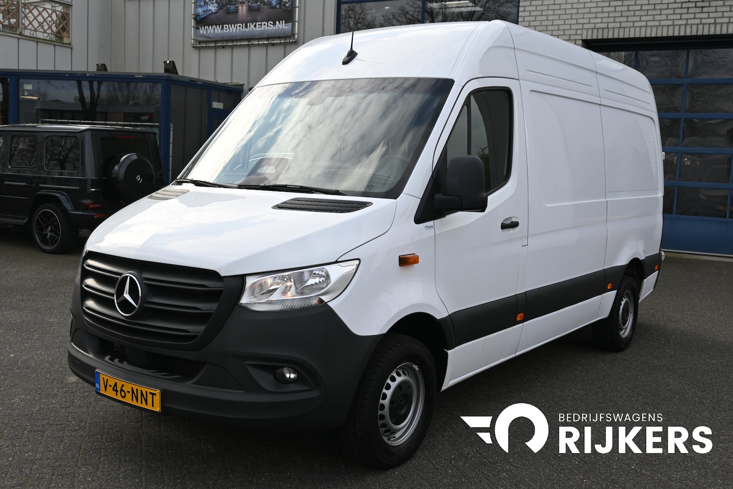 Mercedes-Benz Sprinter - 317 CDI L2H2 Pro HD MBUX, Geveerde stoel, Winterpakket, Etc. - AutoWereld.nl