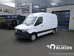 Mercedes-Benz eSprinter - 320 L2H2 Select 81kWh LED, Smartphone integratie, Navigatie, Trekhaak, Etc