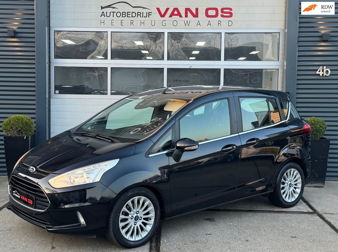 Ford B-Max - 1.0 EcoBoost Titanium l PDC l Climate l Meest LUXE uitvoering !! - AutoWereld.nl