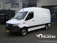 Mercedes-Benz Sprinter - 317 CDI L2H2 Pro LED, Geveerde stoel, Navigatie met camera