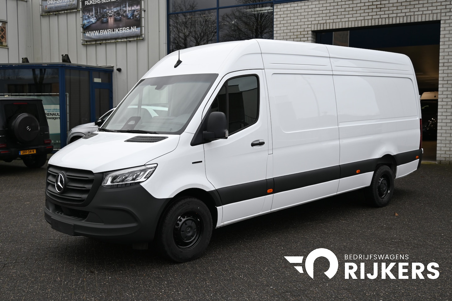 Mercedes-Benz eSprinter - 320 L3H2 Pro 81kWh LED, DC-opladen 115kW, Smartphone integratiepakket, Opstap - AutoWereld.nl