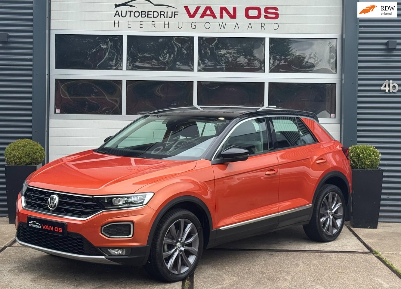 Volkswagen T-Roc - 1.5 TSI l Virtual cockpit l LM velgen l Garantie ! Top auto!! - AutoWereld.nl