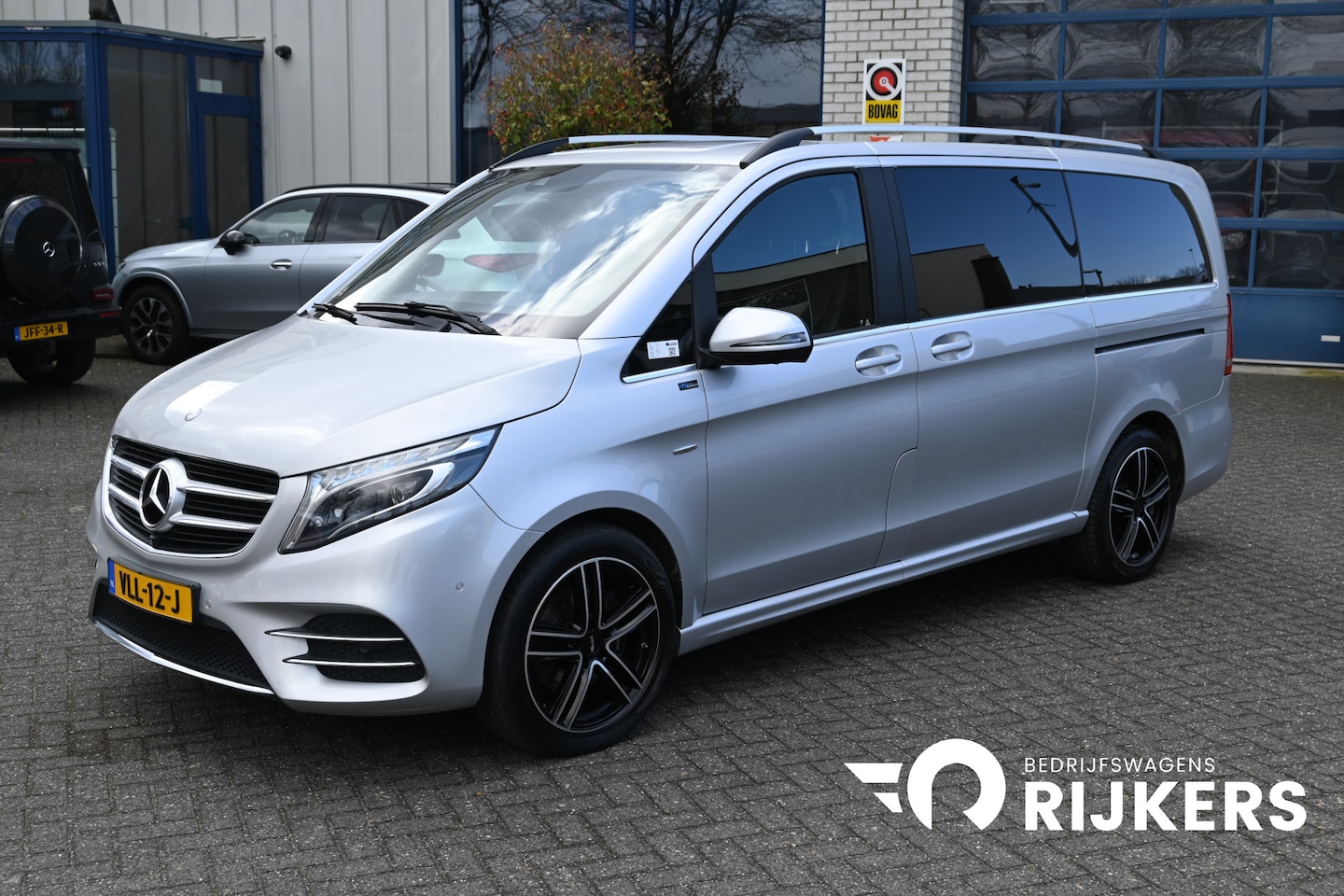 Mercedes-Benz V-klasse - 250d 4-Matic AMG L2 DC Avantgarde 360 Graden camera, LED, Burmester - AutoWereld.nl