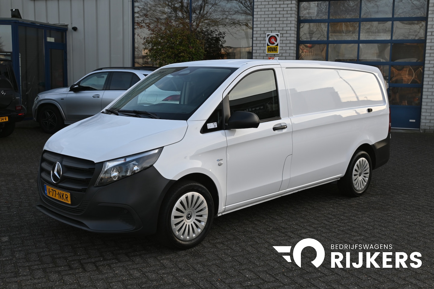 Mercedes-Benz Vito - 116 CDI L2 Pro Navigatie met camera, 270 Graden achterdeuren met ruiten - AutoWereld.nl