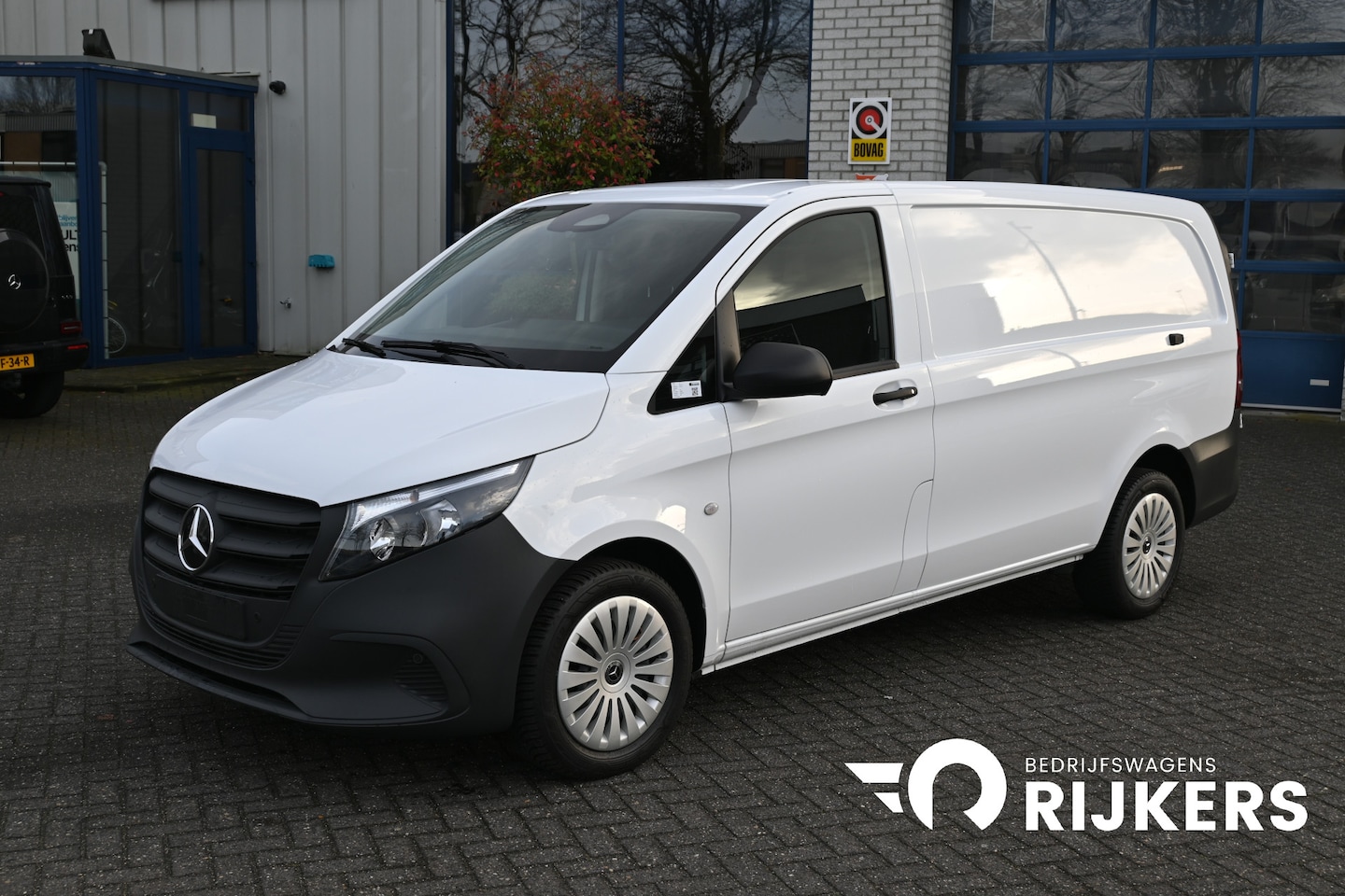 Mercedes-Benz Vito - 116 CDI L2 Pro Navigatie met camera, 270 Graden achterdeuren met ruiten - AutoWereld.nl