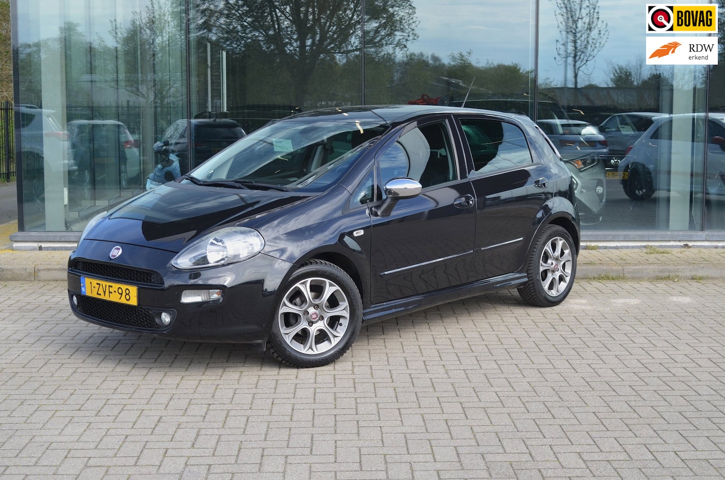 Fiat Punto Evo - 0.9 TwinAir Lounge | Cruise | Stoelverwarming | Climate controle - AutoWereld.nl