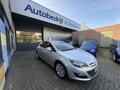 Opel Astra - 1.4 Turbo Blitz