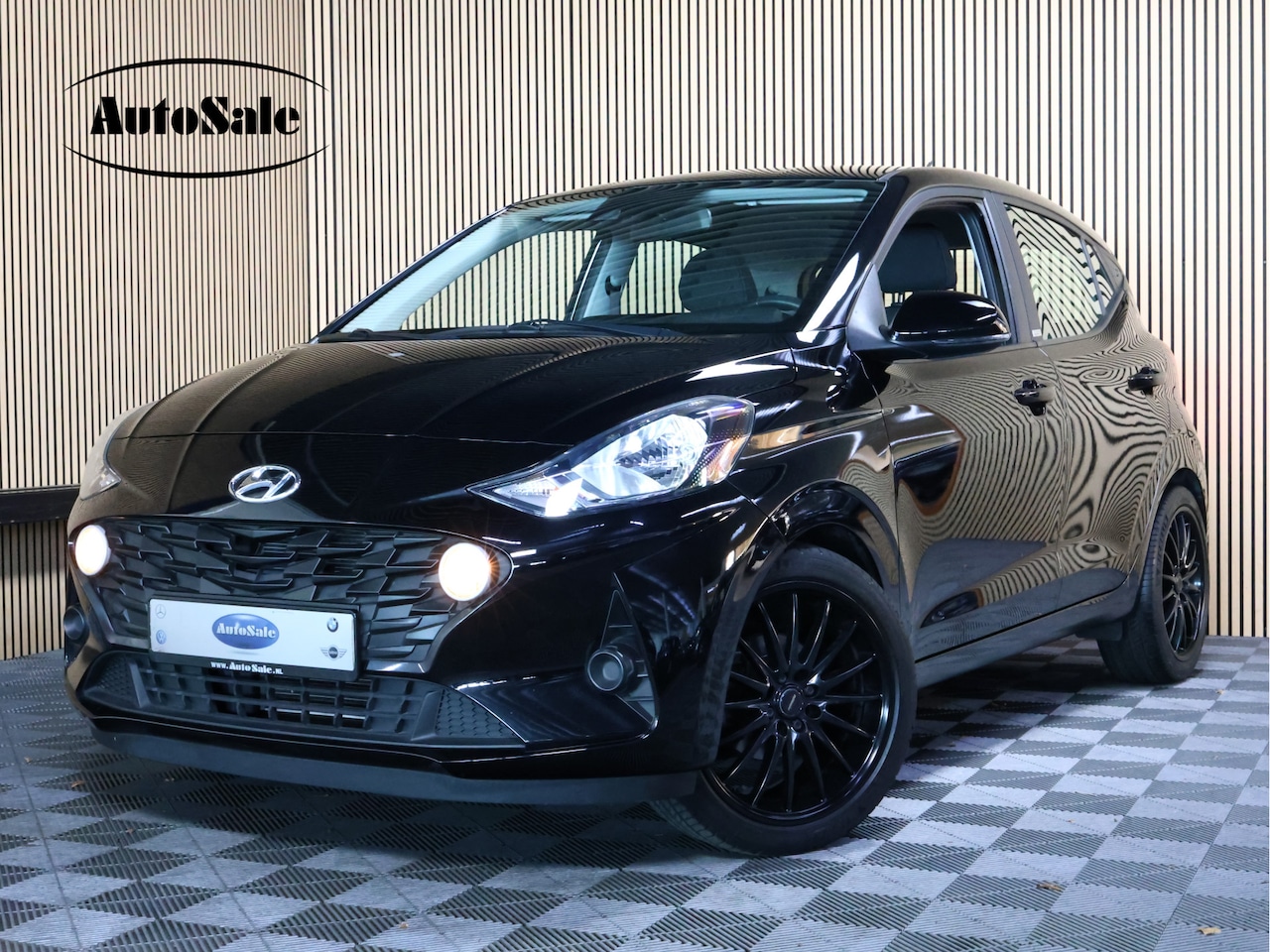 Hyundai i10 - 1.0 Comfort Smart AUT CARPLAY STUUR/STOELVW DAB CAMERA ECC '20 - AutoWereld.nl