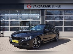 BMW 3-serie - 318i Edition M Sport Shadow High Executive