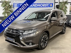 Mitsubishi Outlander - 2.0 PHEV Pure // Leer // Camera // Schuifdak