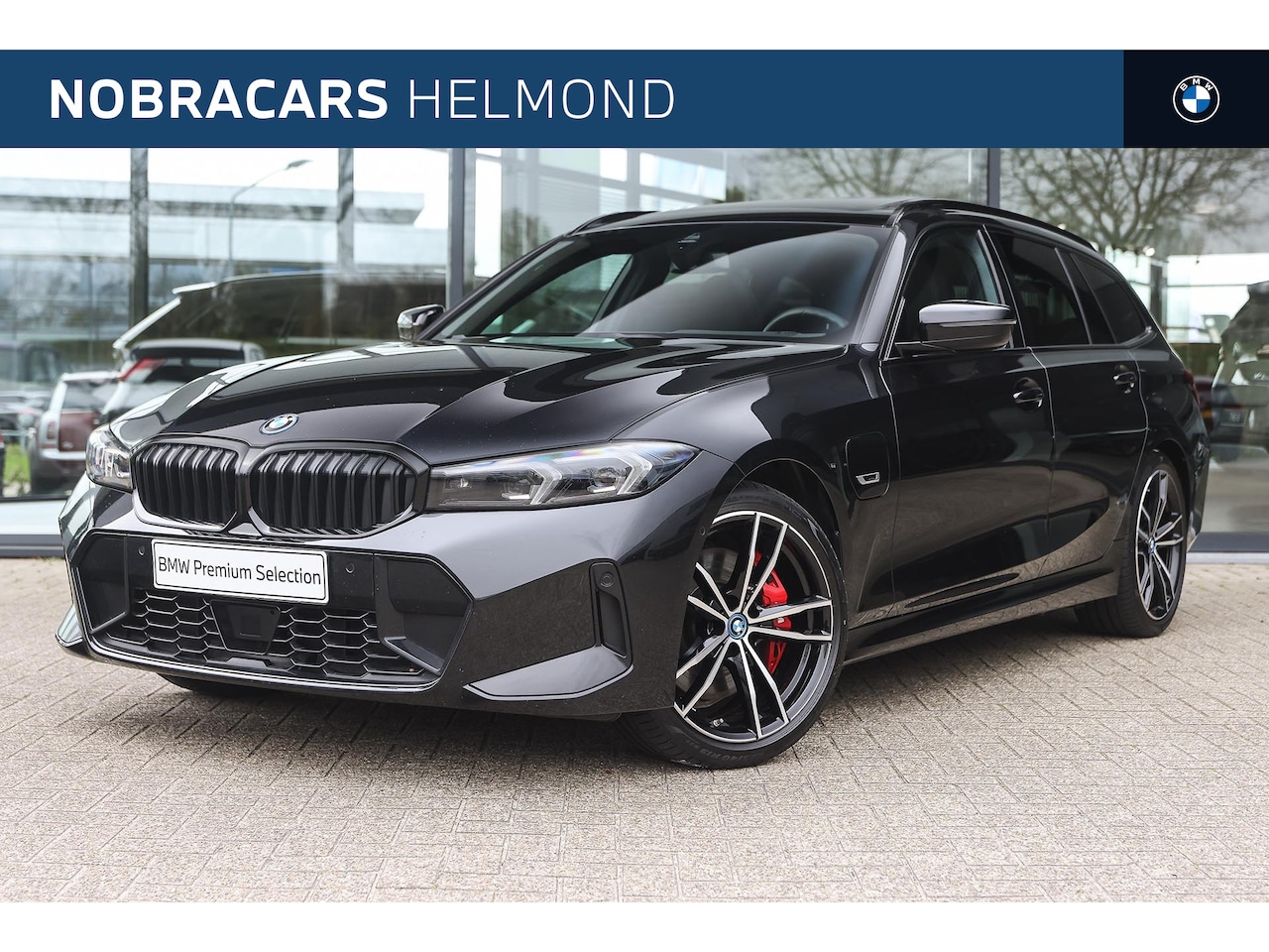 BMW 3-serie Touring - 320e M Sport Automaat / Panoramadak / Trekhaak / Sportstoelen / Comfort Access / Adaptieve - AutoWereld.nl