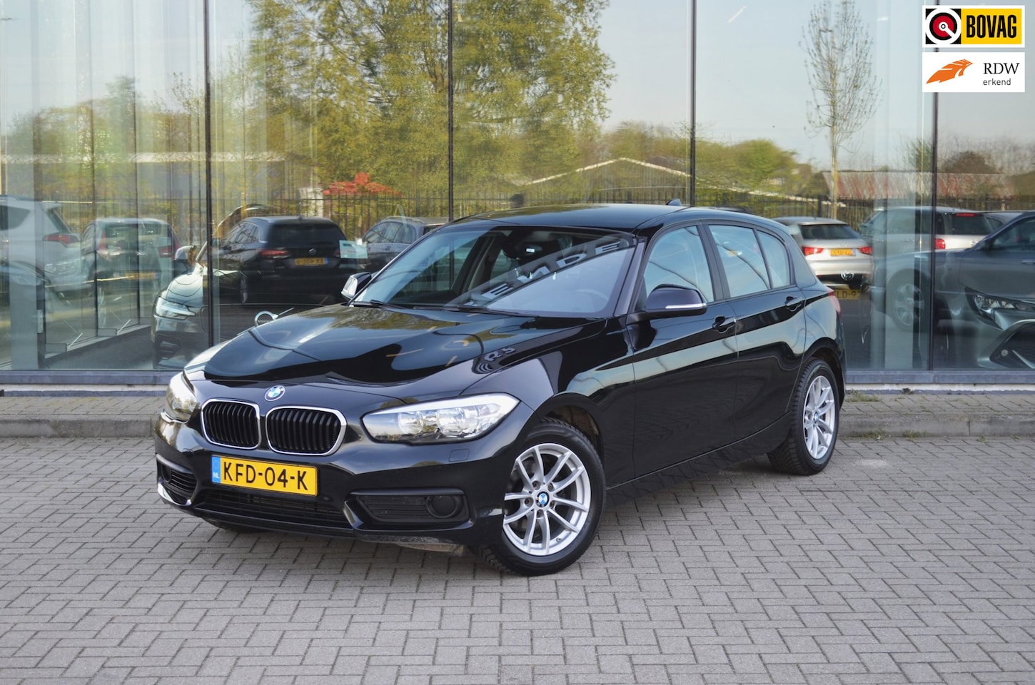 BMW 1-serie - 118i Executive | Stoelverwarming | Automaat - AutoWereld.nl