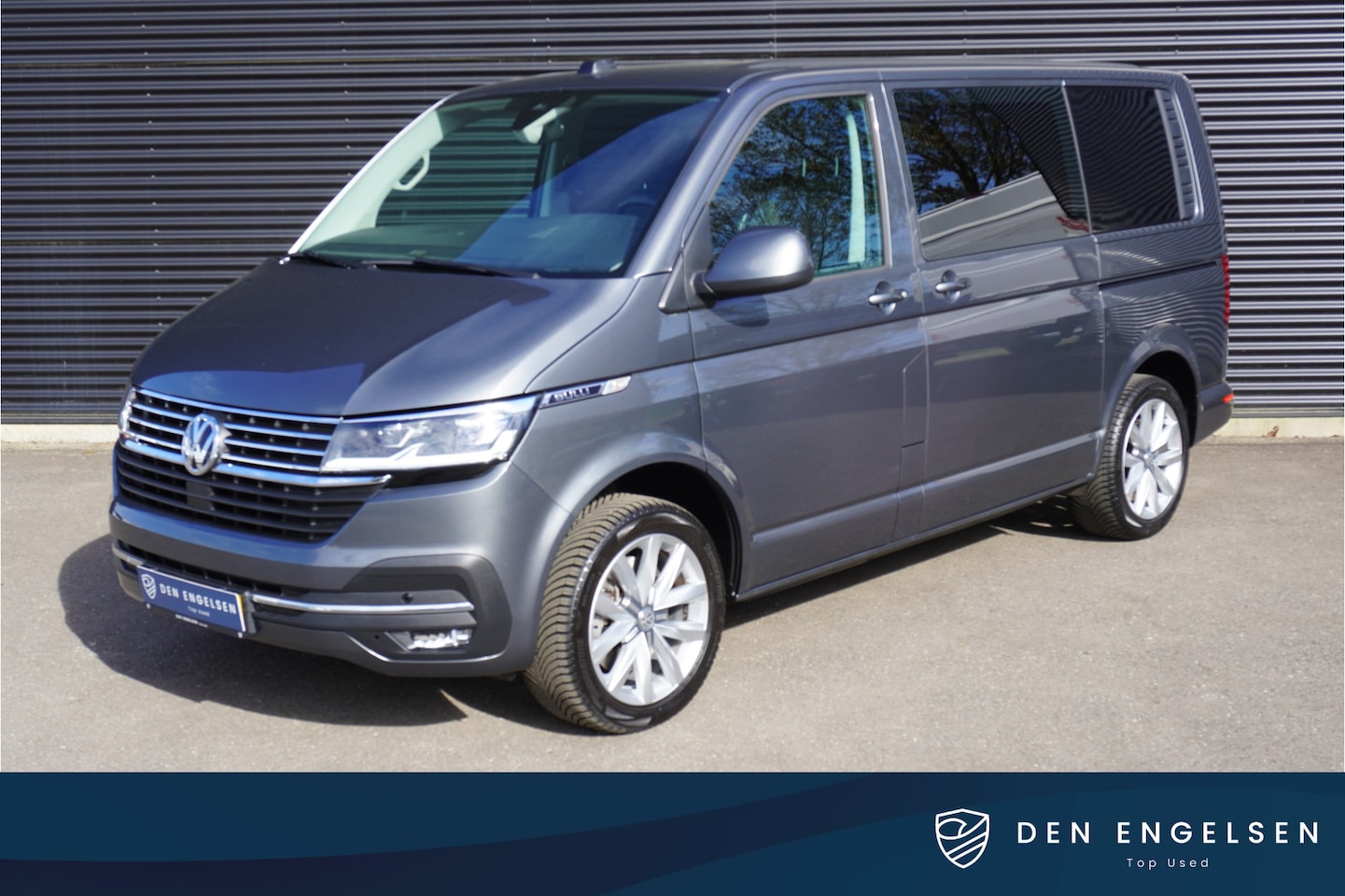 Volkswagen Transporter - 199pk Automaat 4x4 Bulli Dubbele cabine Trekhaak Camera Apple Carplay Navigatie digitaal d - AutoWereld.nl