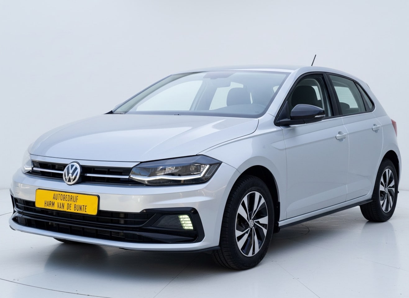 Volkswagen Polo - 1.0 TSI R-line AUTOMAAT LED CAMERA CRUISE CARPLAY XENON 5 DEURS - AutoWereld.nl