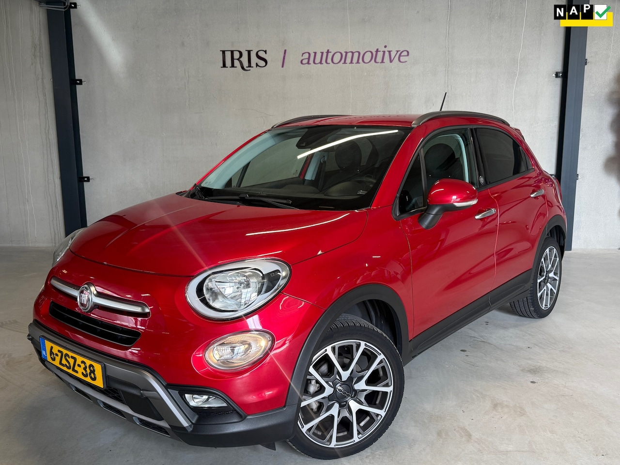 Fiat 500 X Cross - 1.4 Turbo MultiAir Cross - Trekhaak - Blind Spot - Navigatie - PDC - All Season - AutoWereld.nl