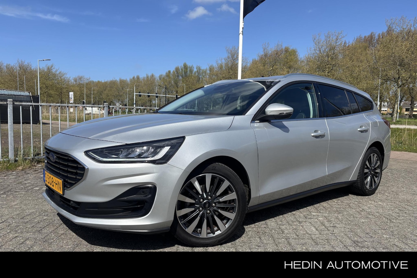 Ford Focus Wagon - 1.0 EcoBoost Hybrid Titanium X 1.0 EcoBoost 125PK Hybrid Titanium X - AutoWereld.nl
