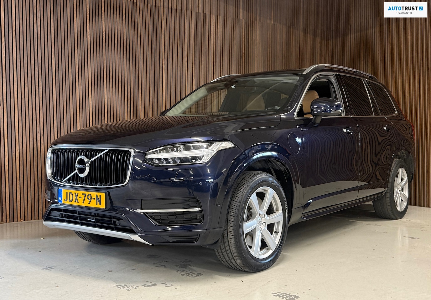 Volvo XC90 - 2.0 T8 Twin Engine AWD Momentum 2.0 T8 Twin Engine AWD Momentum - AutoWereld.nl