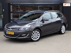 Opel Astra Sports Tourer - 1.4 Turbo Blitz | Xenon | Navi | Cruise | Airco | Sensoren | Trekhaak | Half Leder