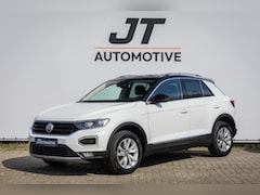 Volkswagen T-Roc - 1.5 TSI Sport R afneembare Trekhaak | Stoel\Stuur verwarming | Camera Adaptive cruise | PD