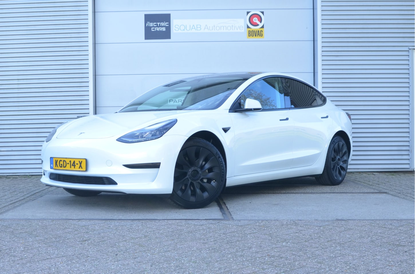 Tesla Model 3 - Standard RWD Plus 60 kWh LFP Accu, AutoPilot3.0 Ryzen - AutoWereld.nl