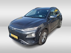Hyundai Kona Electric - EV Premium 64 kWh / Trekhaak / Camera / Leder / Head-up / 18'' / Navigatie / Stuur+Stoelve