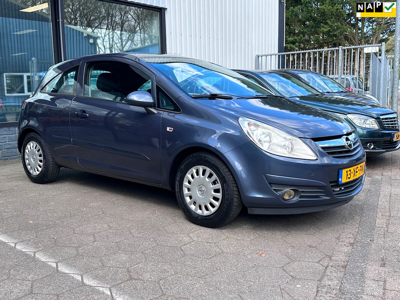 Opel Corsa - 1.4-16V Enjoy / Airco / - AutoWereld.nl