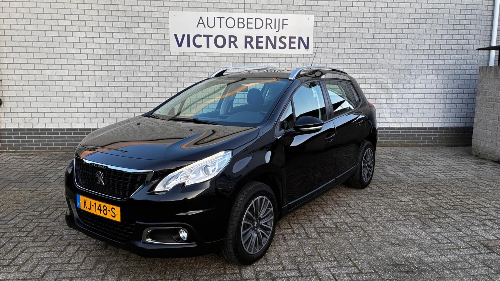 Peugeot 2008 - 1.2 PureTech Active 1.2 PureTech Active, trekhaak. - AutoWereld.nl