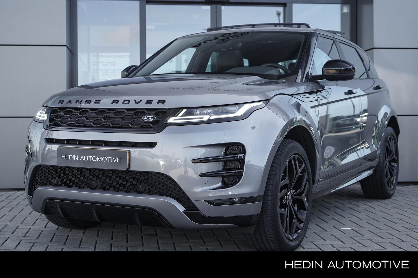 Land Rover Range Rover Evoque - P200 R-Dynamic Hello Edition l 20" Gloss Black l Black Pack l Schuifdak - AutoWereld.nl